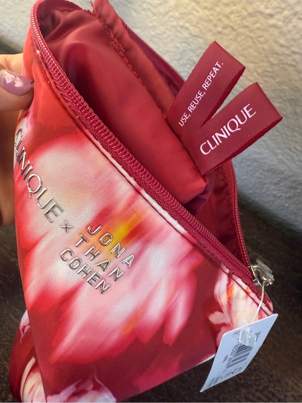 Clinique x Jonathan Cohen Colab Floral Cosmetic Pouch - Picture 8 of 13
